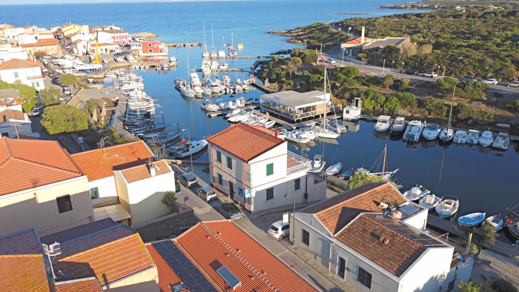 La Marina - Rooms In Stintino Exterior foto